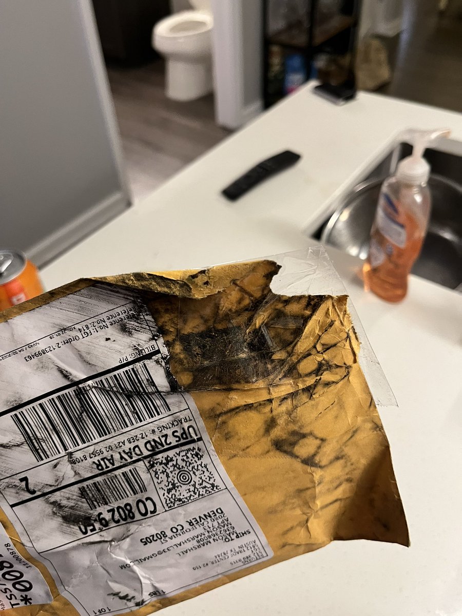 masonm39's tweet photo. @InningsFest my package just showed up but the wristband is missing. What do I do? https://t.co/CyWoLclvNN