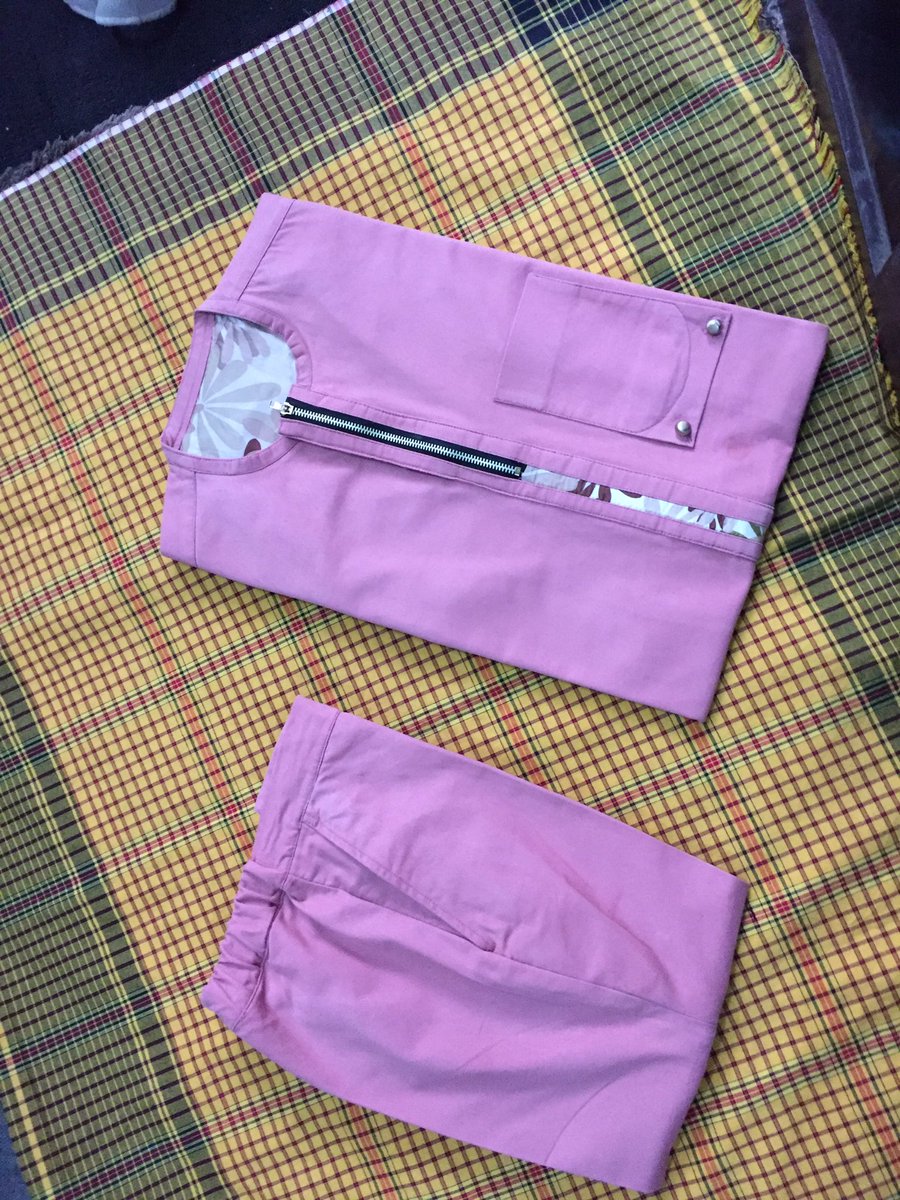 Qareem__'s tweet photo. Hi Twitter! I’m A FASHION Designer And A Dry Cleaner 
Please RETWEET To Support My Business 🙏🏿  Check Out My IG https://t.co/lZqsQ467g2 https://t.co/LeWSQMBD62