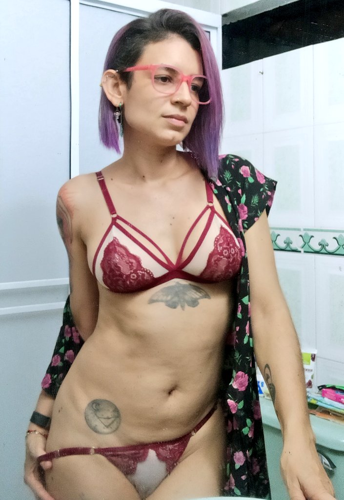 Kitty_0188's tweet photo. Andaba desaparecida pero ya volví!!! https://t.co/w5o6oXY2KK