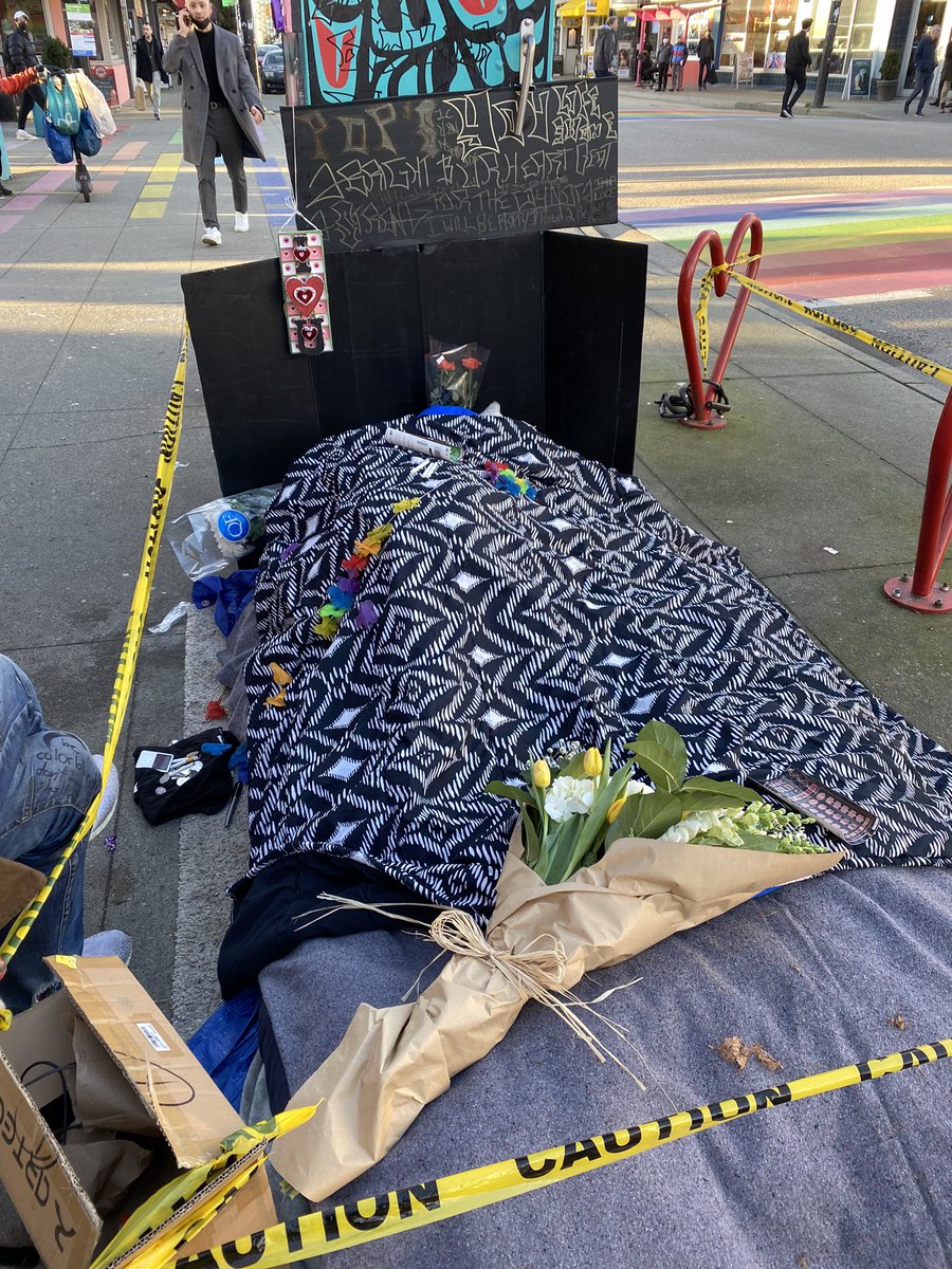 Klarcjwilson's tweet photo. Man…This is sad
If you ever walked down Davie street in Vancouver you saw this guy.
I walked past you probably 3-4 times a day everyday for 2 years.  
You’d say hi and good morning almost EVERY time. 
I saw you. 
#ripBoomer https://t.co/lgeBRemS5d