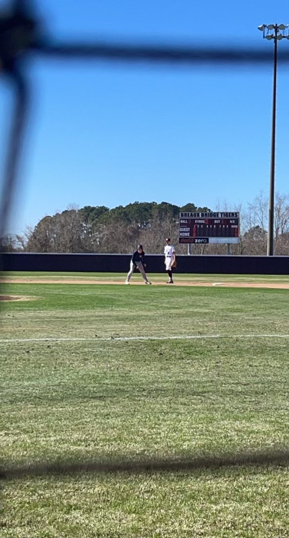 AustinDyson18's tweet photo. Started my first Varsity game last weekend!  Can’t wait to lace up with the Pack again tomorrow!  #sophmoreseason 

Rip to the real Exit 4!  We love you Ms. Daphne!  #exit4 #carencrobears https://t.co/d85YlJOwIL