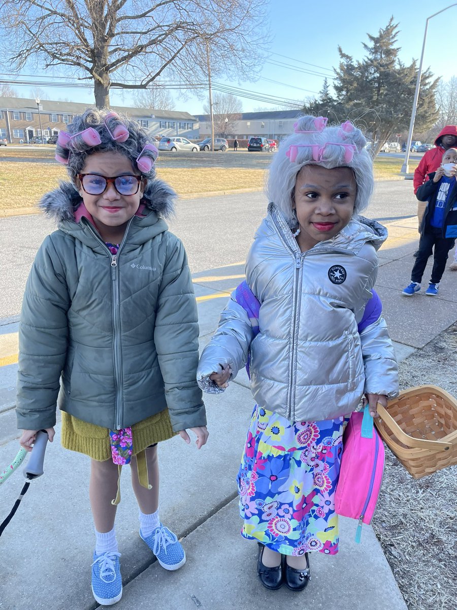 Sandalwood_BCPS's tweet photo. Today we are 100 days smarter and quite possibly 100 years old ๐ The Ss and Ts and their outfits were adorable and on point. So creative and so much fun!!! #100thday #moralebooster #mastersofdisguise @EricWilson42 @kellprice14 @MrsValAlexander https://t.co/E9j2D2niQE
