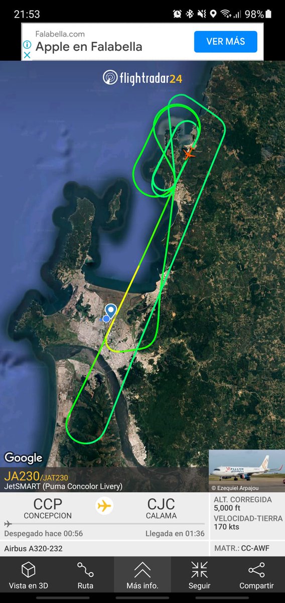 CEspinozaQ's tweet photo. AHORA| Avión JetSmart que salió de Concepción a Calama se declaró en emergencia. Debe quemar combustible sobre la provincia oara volver a aterrizar. Al momento se desconoce la falla. Se activan protocolos de emergencia en Carriel Sur. @Cooperativa https://t.co/JJpmAjf4ST