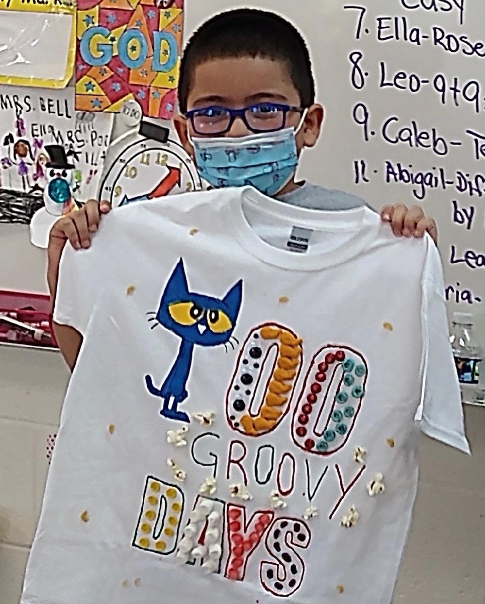 SMSCrusader's tweet photo. Kindergarten celebrates their 100th Day of School &amp; how much they have learned since starting school. #WeLoveSMS #100daysofschool #nostoppingmenow https://t.co/1Gxgrd6Mtq