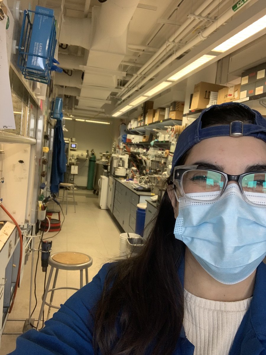 Happy #WomenInScience day from me in the lab! None of my experiments worked this week and I’m still smiling ☺️ 👩🏻‍🔬