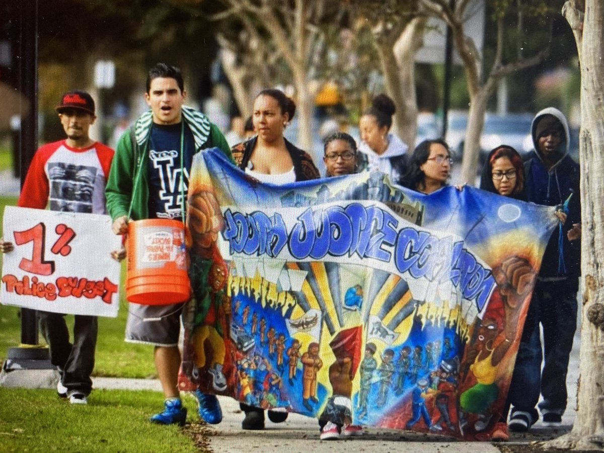 YouthJusticeLA's tweet photo. YJC throwback 50 Mile March 4 Respect 2014 📢🖤🤎 We continue to fight for #LA4Youth Holistic, trauma informed Youth Development, NOT $$ for law enforcement &amp; lock ups! #YouthJusticeReimagined @LAYouthUprising https://t.co/0wFmmgCdnv