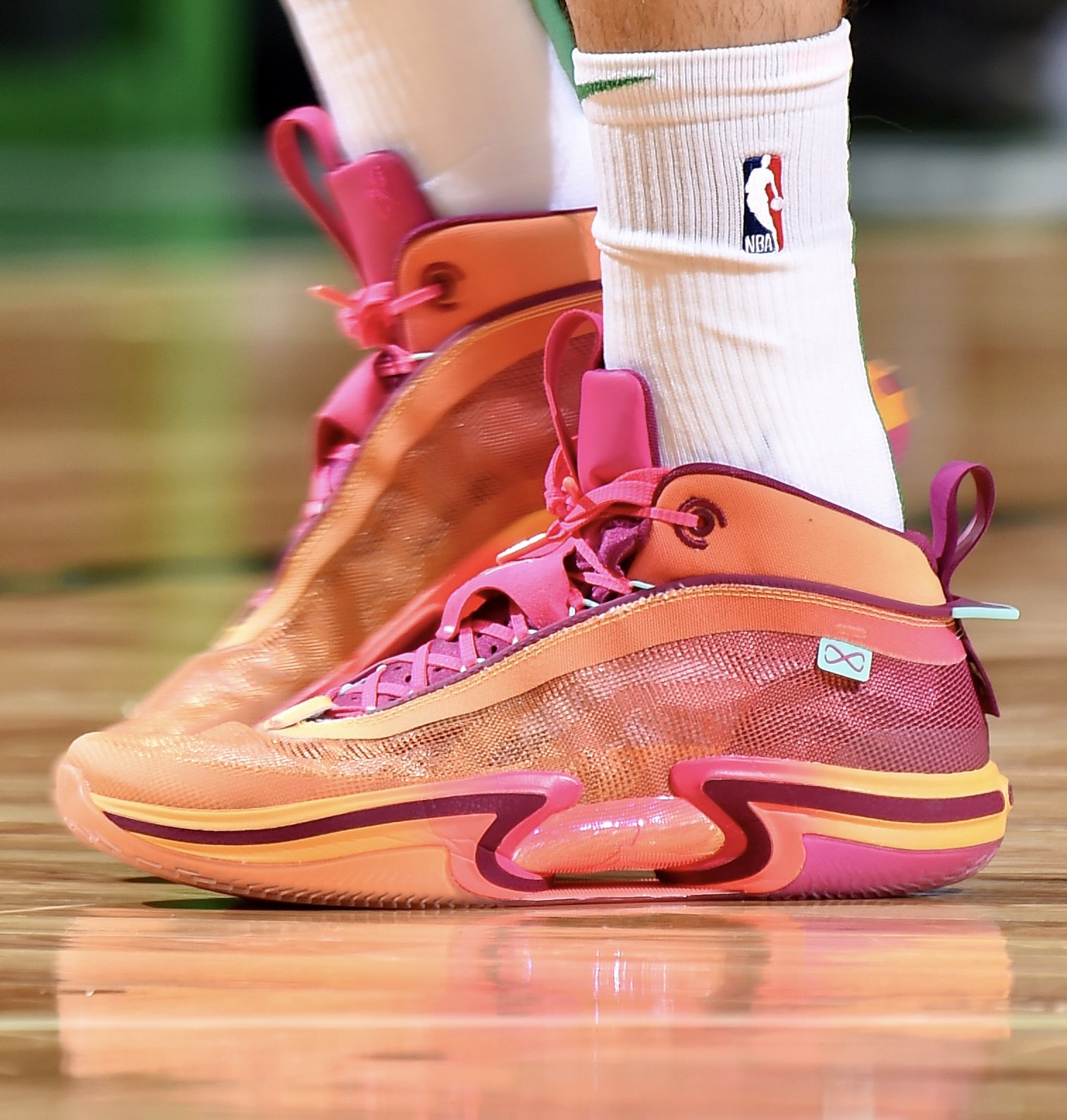 Nick DePaula on X: Jayson Tatum is debuting his Jordan Tatum 1 signature  shoe tonight, in “Pink Lemonade” 👀👀  / X