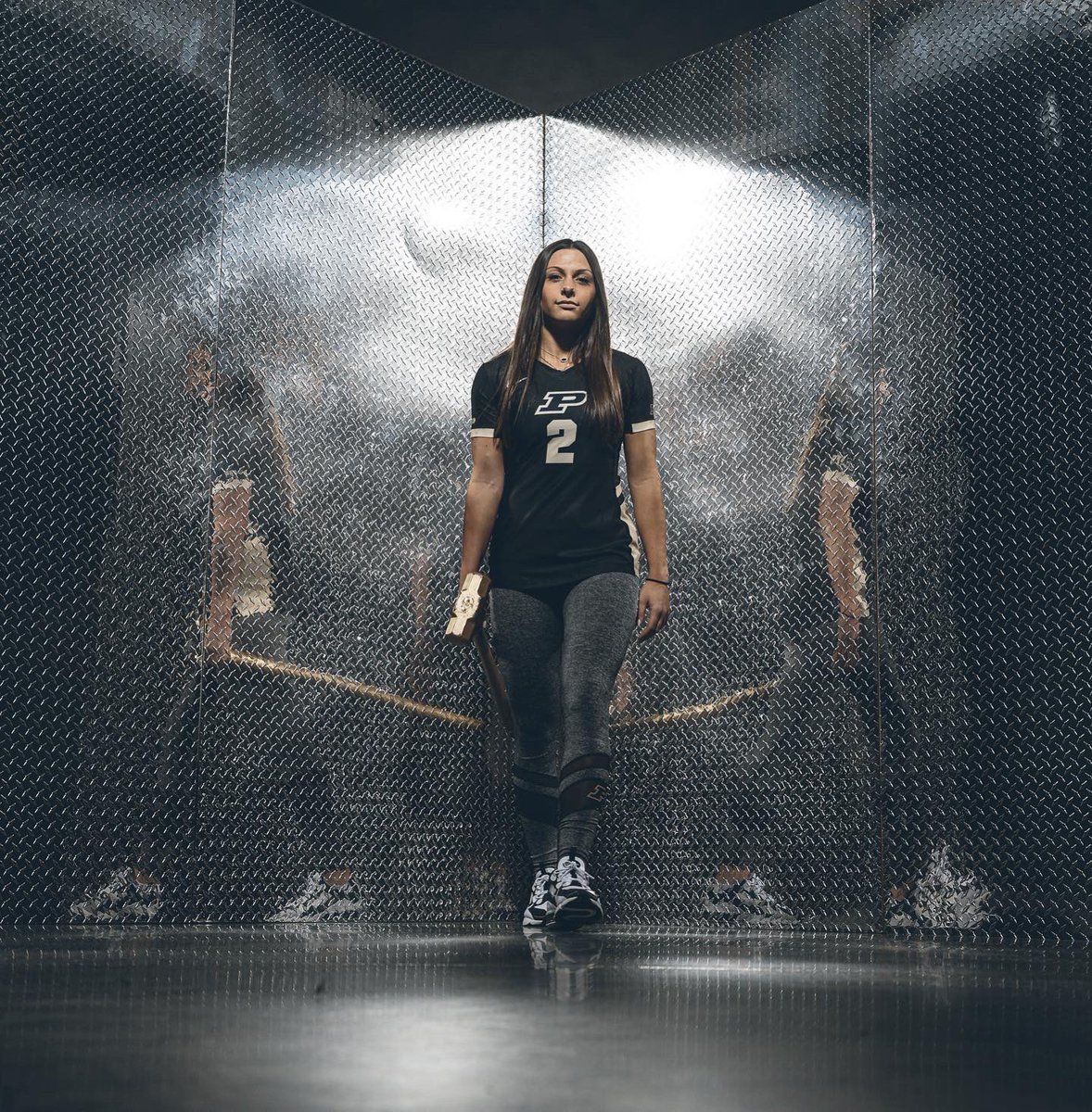 ChicoineChloe's tweet photo. I am so excited and blessed to announce that I have verbally committed to Purdue University to further my volleyball and academic career. A B1G thank you to God, my family, teammates, teachers, and coaches who helped me get to this point as a person and player. Boiler up! 🚂🖤💛 https://t.co/axVciVQDsc