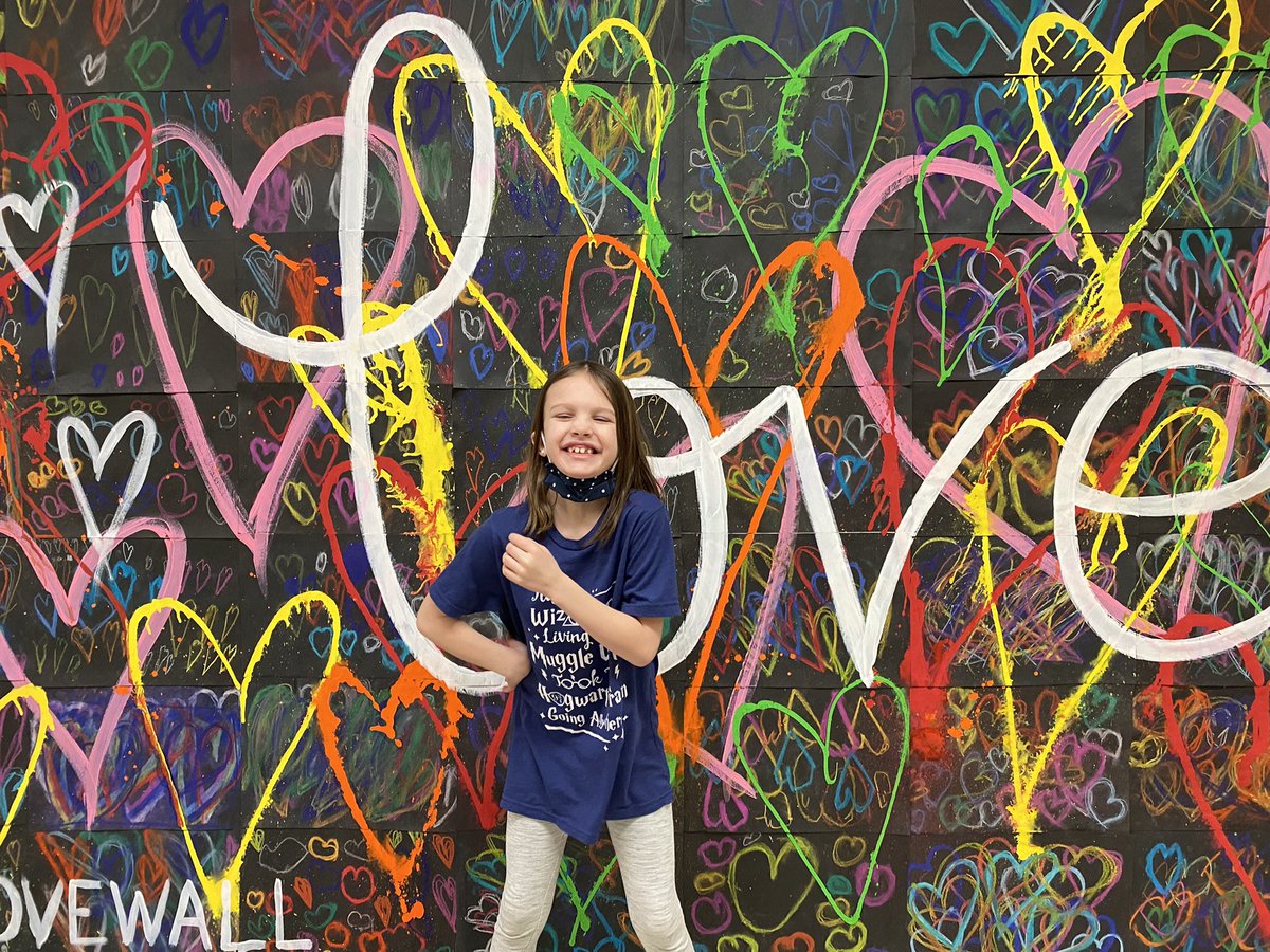 Sooo much personality ❤️😂❤️‼️ <a href="/MrsGentille/">Mrs.Gentille</a> @MortonPRIDE #onceacard #lovewall