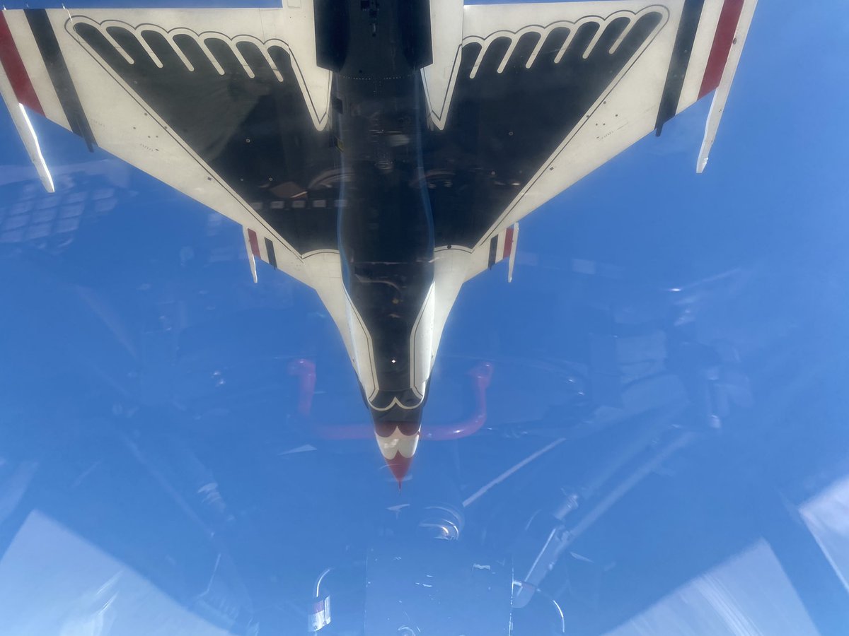 Michael_Drowley's tweet photo. Fast Jet Friday! Your @AFThunderbirds are back from Winter Training and the demo is superb - from Maintenance to PA to Support to the Pilots the team is sharp! Fights On! @USAF_ACC @NellisAFB https://t.co/DuffqEud9l