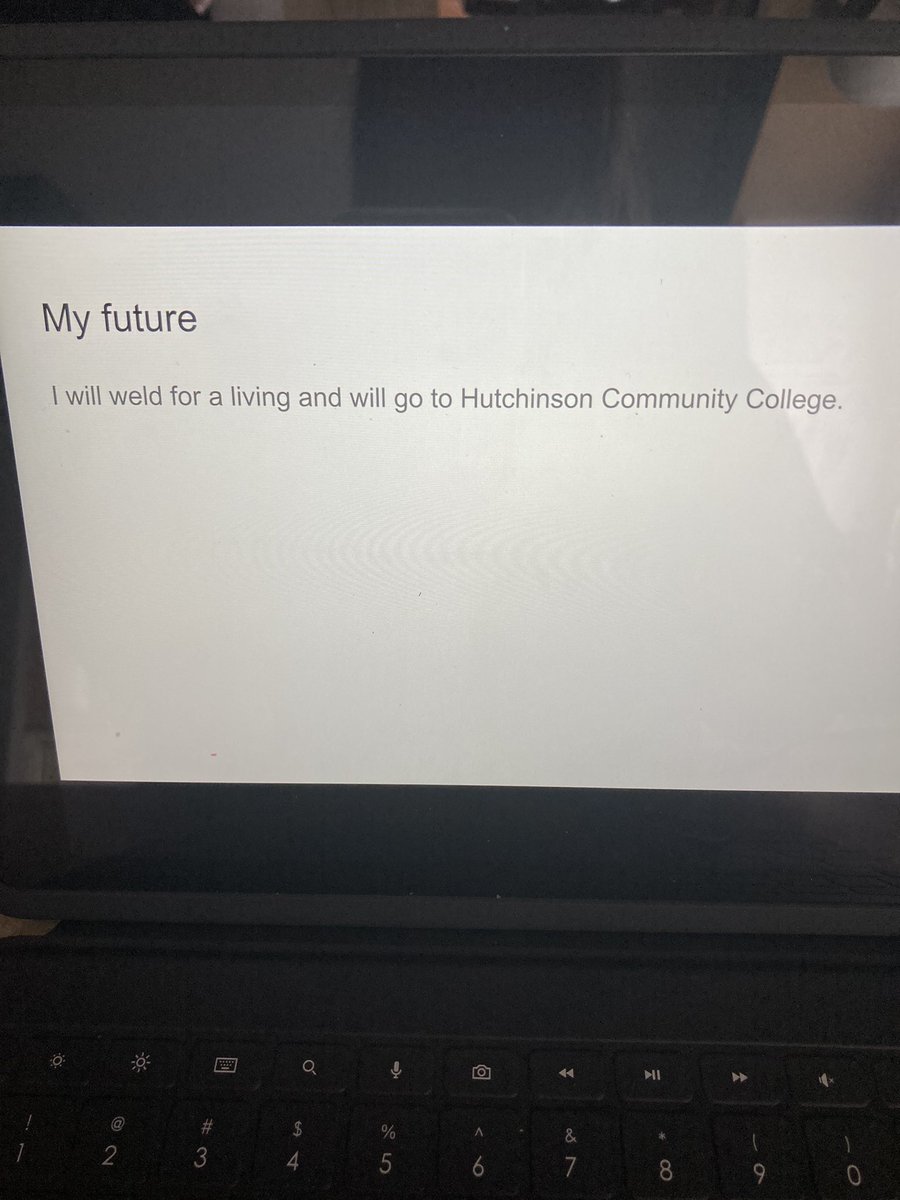 Kara Warren tweet media