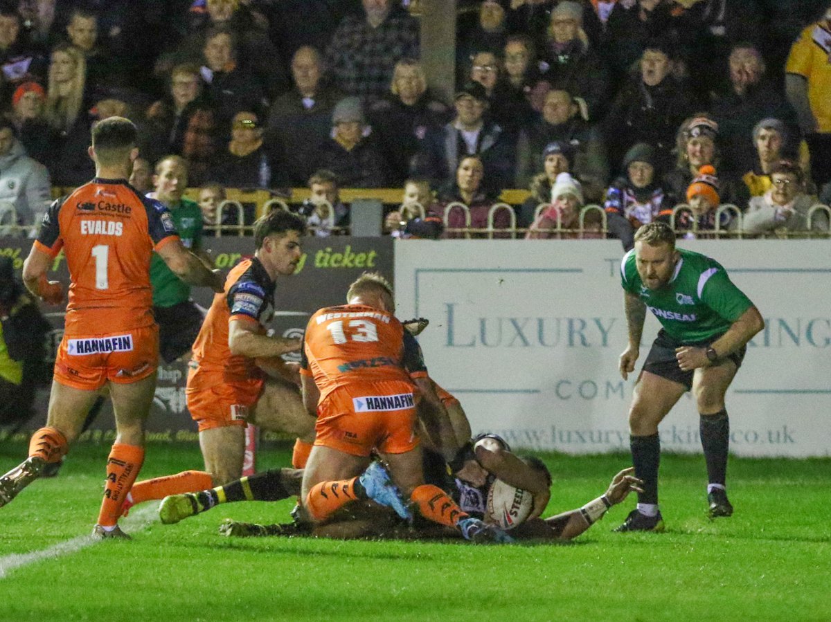 SalfordDevils tweet picture