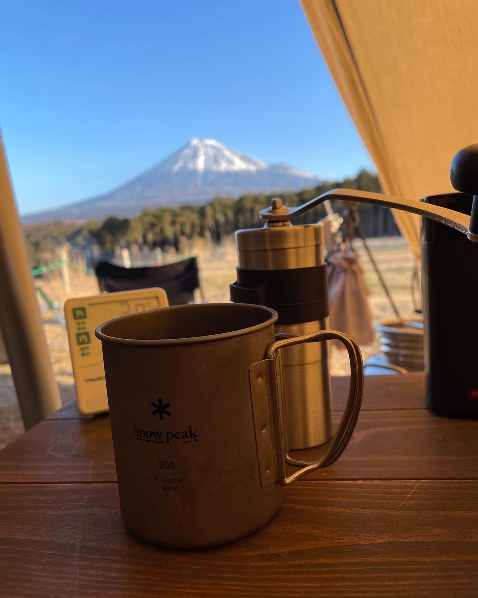 webadviser's tweet photo. チェックアウトが17:00なので、実質丸2日、楽しめます。

朝から焚火を楽しみ、ゆっくり朝食。

昼食の後は、軽く昼寝もし、15:30頃撤収！ https://t.co/entE23XvLh
