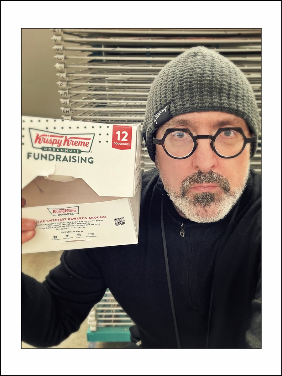davidscottlemon's tweet photo. #doughnutfridays @RolesvilleWLax https://t.co/yyTRuKOsjU