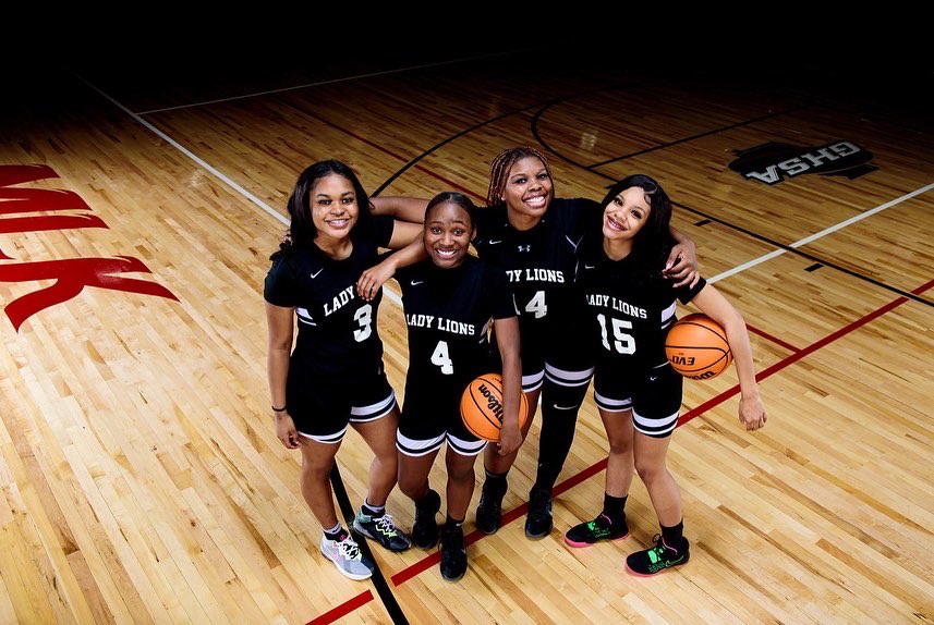 Lady 🦁🏀 tweet media