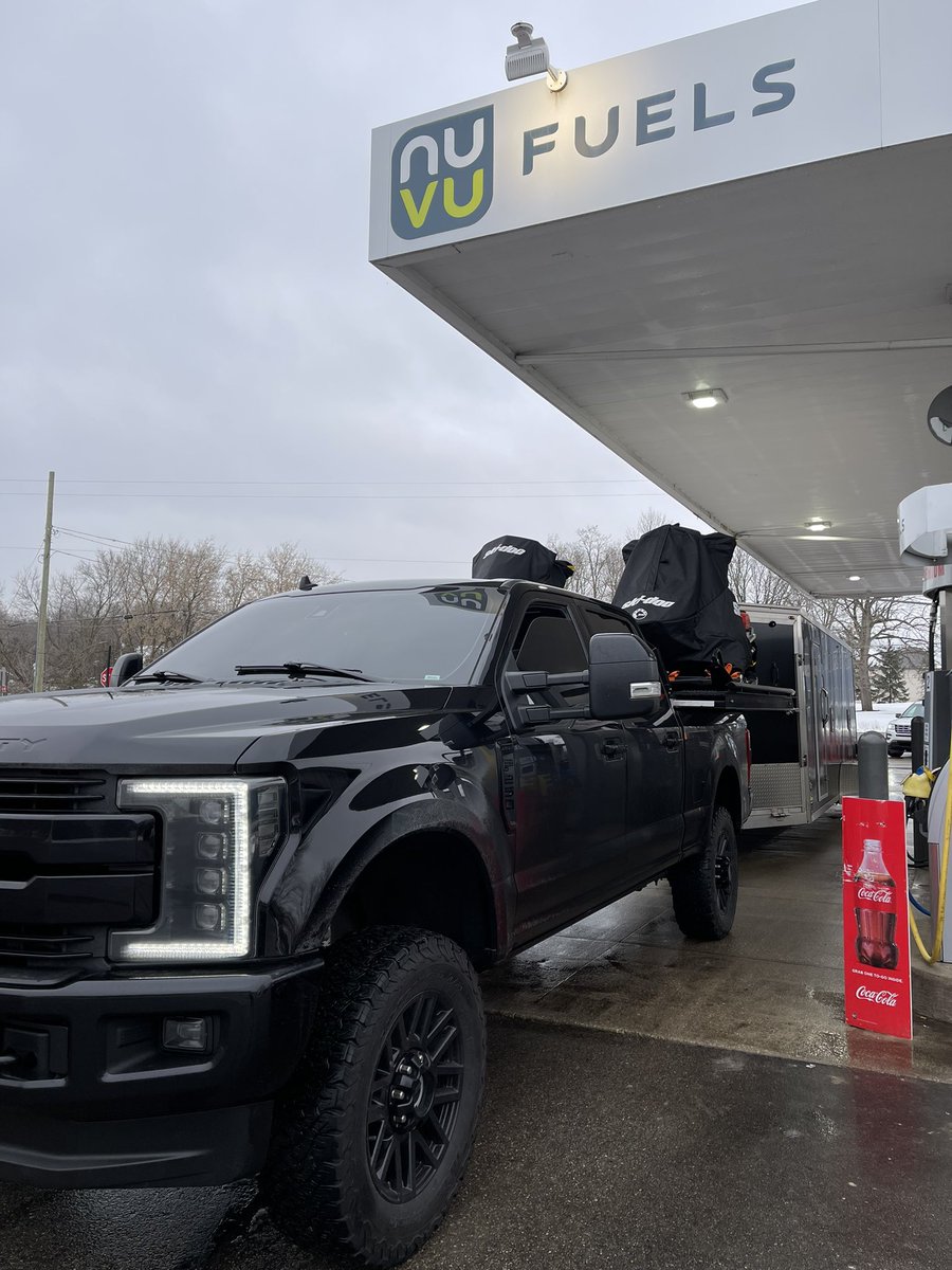 av8er4life's tweet photo. @NUVUFUELS have to fuel for the big trip at my favorite station! https://t.co/O9HDx8h2MF