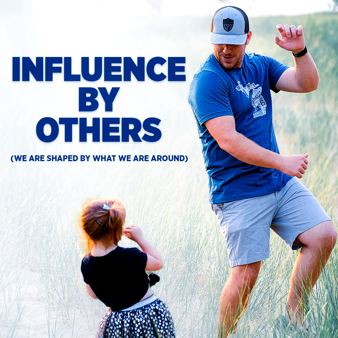 HappinesPodcast's tweet photo. We cannot deny the influence of others in our lives. But why do our friendships matter so much? Because they have such an enormous impact on our emotional health and happiness.
https://t.co/94qvrPPxHz
#InfluenceByOthers #InfluenceOfOthers #HowInfluenceOthers #Happiness #Podcast https://t.co/X3vYtNjfrt