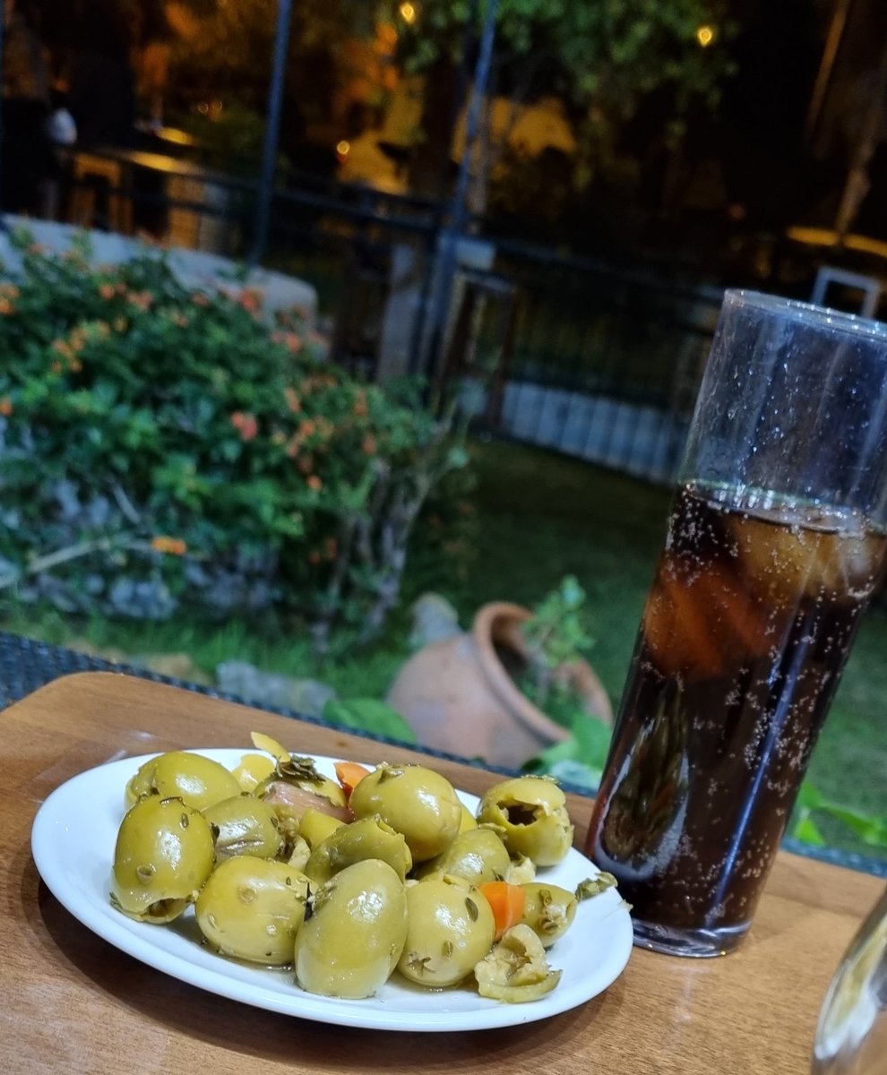 Drus1l4's tweet photo. Gracias Amazon, no me esperaba esta noche de tapas #Lost_Ark 🤣🤣 @EpsilonCalvoVil https://t.co/9tQQLWHquW