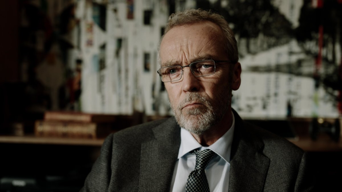 Have you voted for #Transplant for the 2022 <a href="/cogecofund/">Cogeco Fund</a> Audience Choice Award yet? #CdnScreenAwards

If you don't want to disappoint Dr. Bishop, visit audiencechoice.ca to cast your vote now! <a href="/TheCdnAcademy/">The Canadian Academy</a>