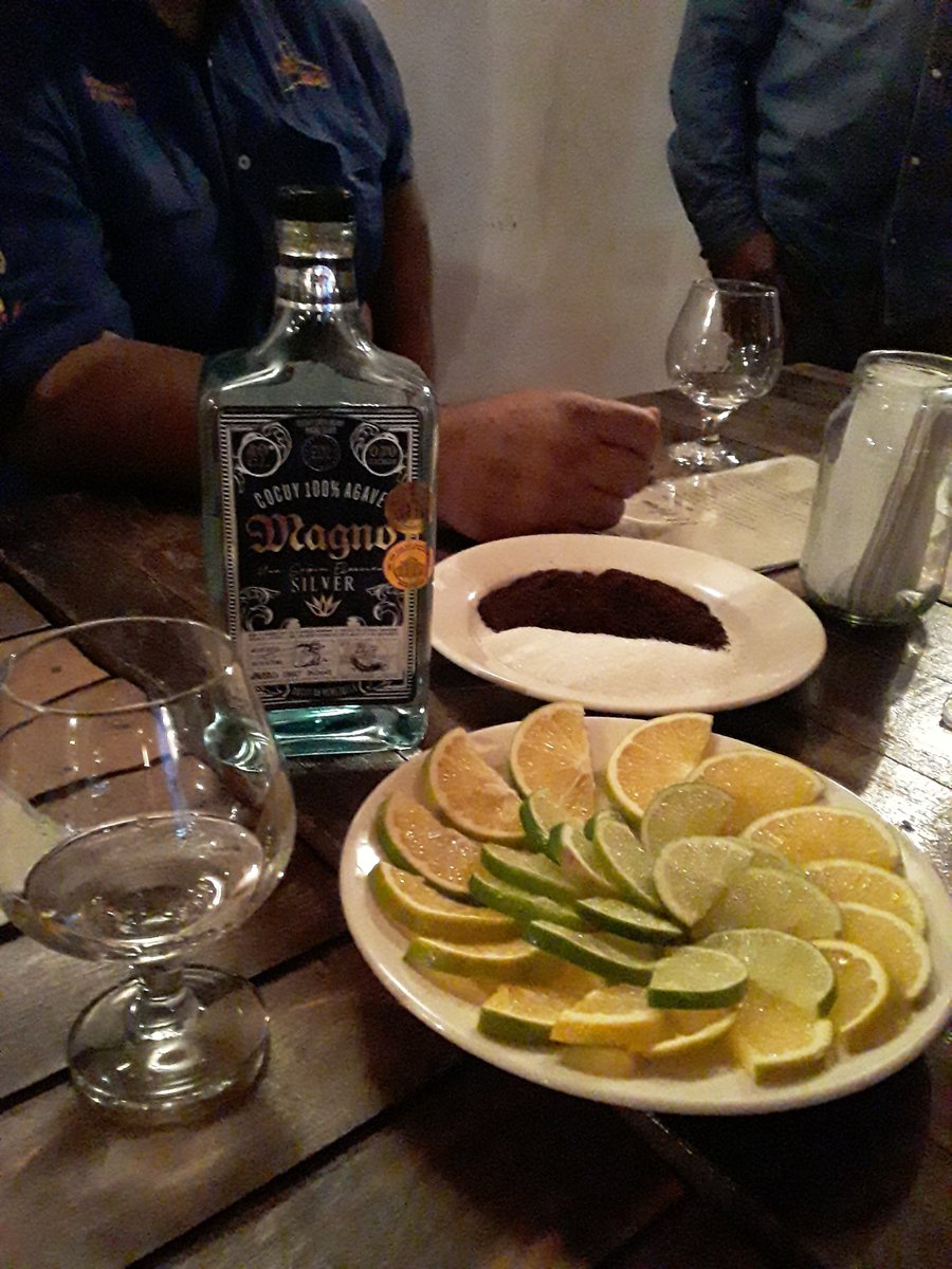JuanGotopo's tweet photo. Cata de Cocuy Magno y Cena en el Restaurant el Mestizo en el Centro Histórico de Coro.

#ElMestizo #CocuyMagno #Korsou #Coro https://t.co/pvyQKENYxO