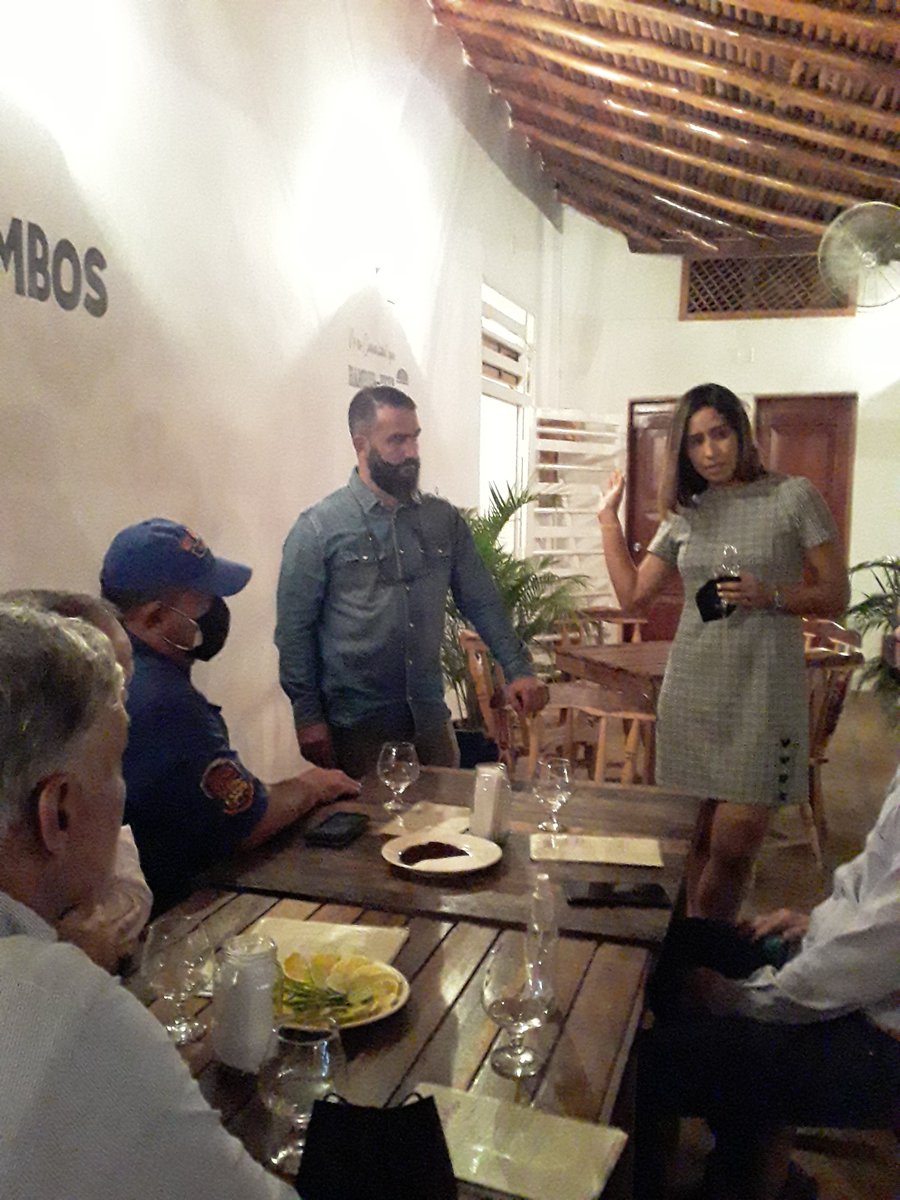 JuanGotopo's tweet photo. Cata de Cocuy Magno y Cena en el Restaurant el Mestizo en el Centro Histórico de Coro.

#ElMestizo #CocuyMagno #Korsou #Coro https://t.co/pvyQKENYxO