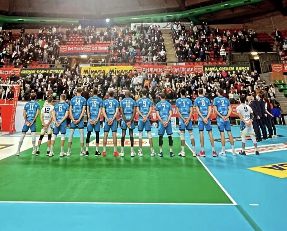 Alberto_Cirio's tweet photo. La finale di #SerieA2 #volley maschile è iniziata 🔥 
Siete pronti a tifare @cuneovolley insieme a me?
Forza #Cuneo, #ANDUMA! https://t.co/jzDQ7ICISA
