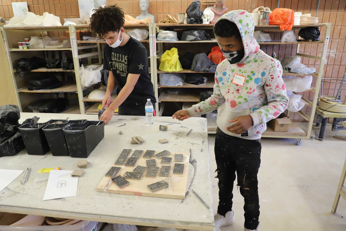 MCGYouth's tweet photo. In a collaboration with A+ Schools and the Buhl Foundation, students from Perry Traditional Academy spent the day at MCG Youth &amp; Arts working with their hands in our Ceramics, Design, Digital, and Photography studios. We look forward to seeing you again! https://t.co/StqN22mwQB