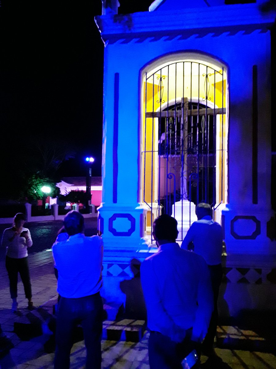 JuanGotopo's tweet photo. Visita nocturna al Centro Histórico de Coro por parte de los delegados de la Oficina de Turismo de Curazao. 🇻🇪🇨🇼

#Coro #Curazao #CentroHistorico #PatrimonioMundial https://t.co/k1Z1xfBTCW