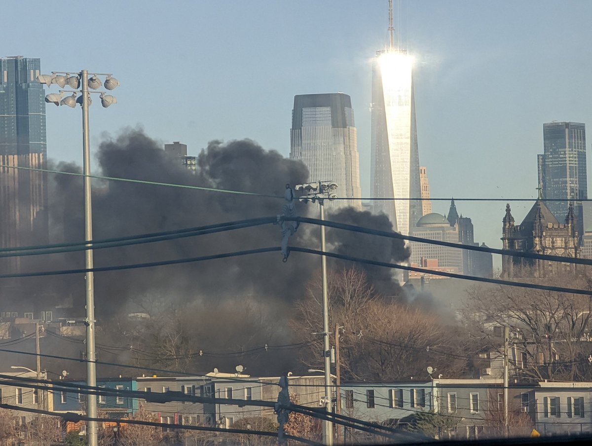 hamiltonparkjc's tweet photo. #jerseycity #fire #jcfd https://t.co/PB4HVdVLtz