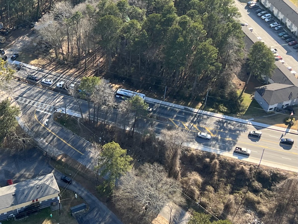 Heavy <a href="/FultonSheriff/">Fulton County Sheriff's Office</a> <a href="/SouthFulton_PD/">City of South Fulton Police Department</a> presence near the Crystal Townhomes on MLK Jr Sr SW near Fulton Industrial Blvd. #atltraffic #BreakingNews #developing @cbs46