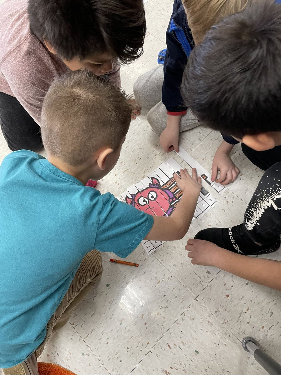 hogfan4sure's tweet photo. ❤️ our day! KinderCats have stolen my heart! Such a fun day full of love!
#KinderCats @NSDSouth @NManley82 https://t.co/QRkDfL5mHa