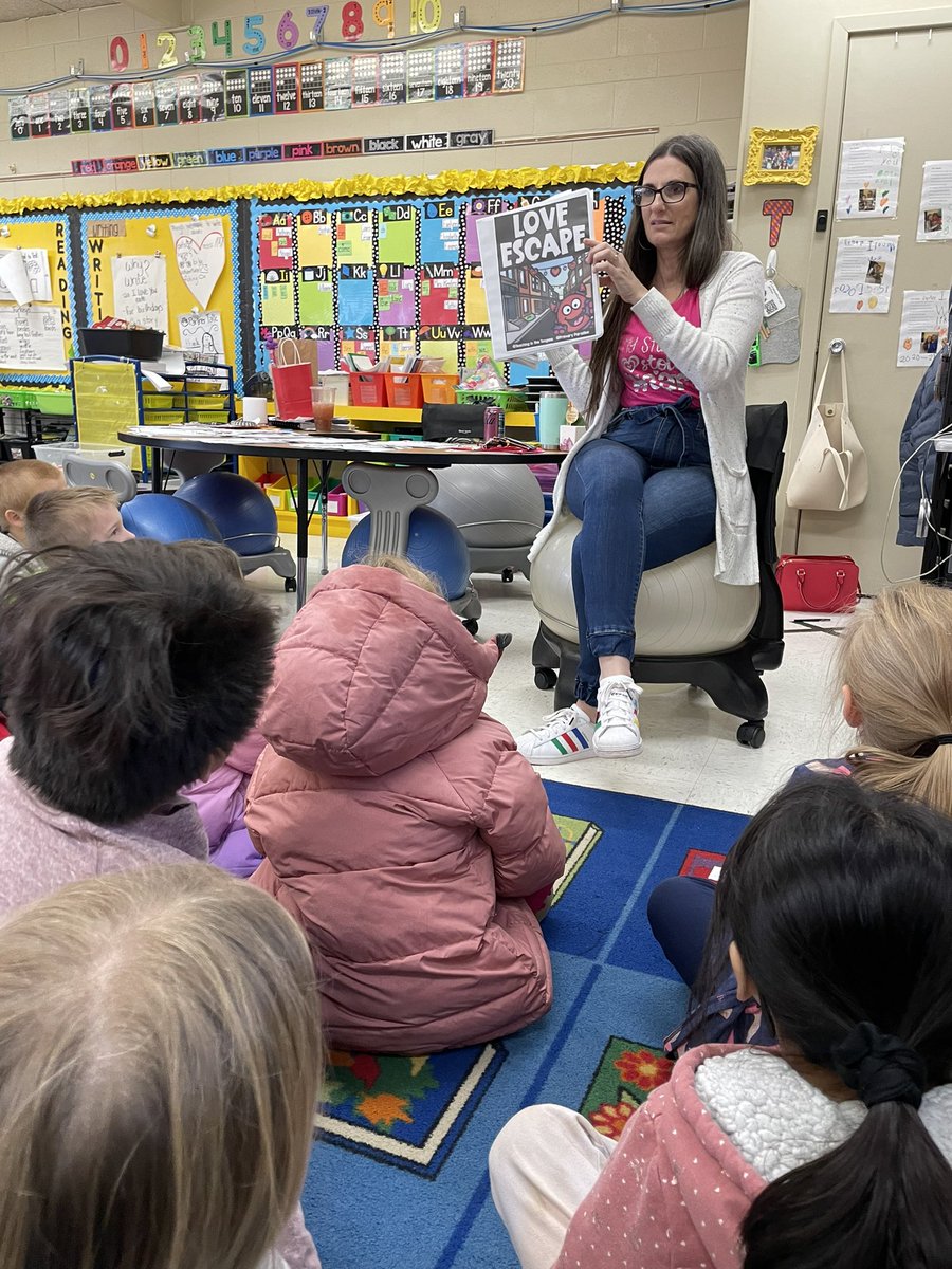 hogfan4sure's tweet photo. ❤️ our day! KinderCats have stolen my heart! Such a fun day full of love!
#KinderCats @NSDSouth @NManley82 https://t.co/QRkDfL5mHa