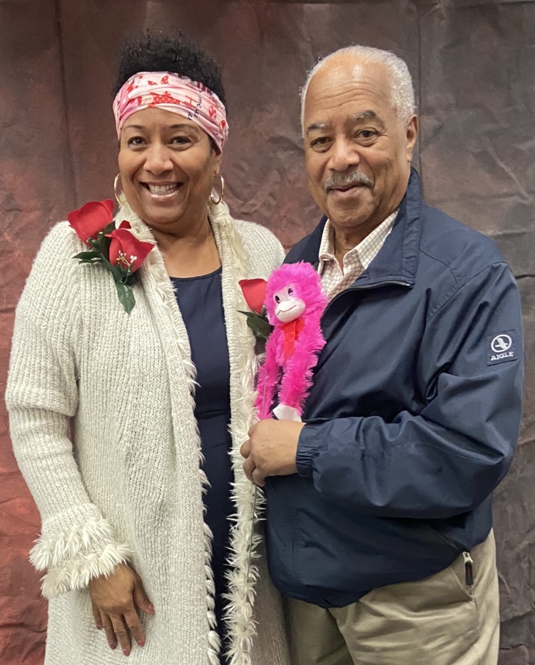 TracyForTexas's tweet photo. Daughter Daddy Dinner at AISD CTC Bistro. Wonderful presentation, cuisine, and student hospitality. I would have taken pictures of the plates but we ate it all! Thank you Alyce Monroe.*headband and monkey courtesy of the festive props ❤️ @DanDipert @AISD_CTC_Ag https://t.co/w4iqLB7Mpu