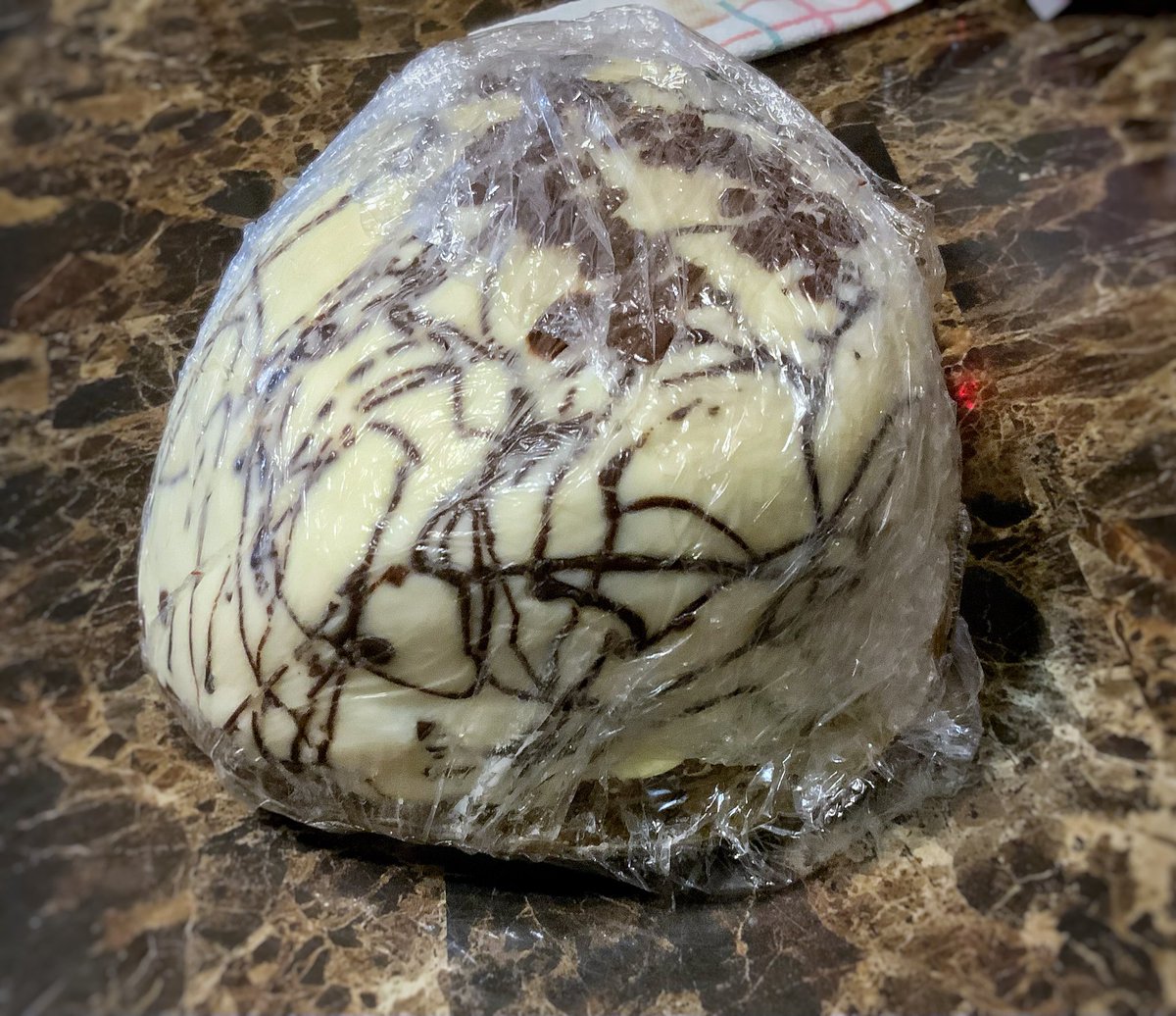 9nukes's tweet photo. The perfect cake. 11/10 👌😂 https://t.co/fnORlaqo0L