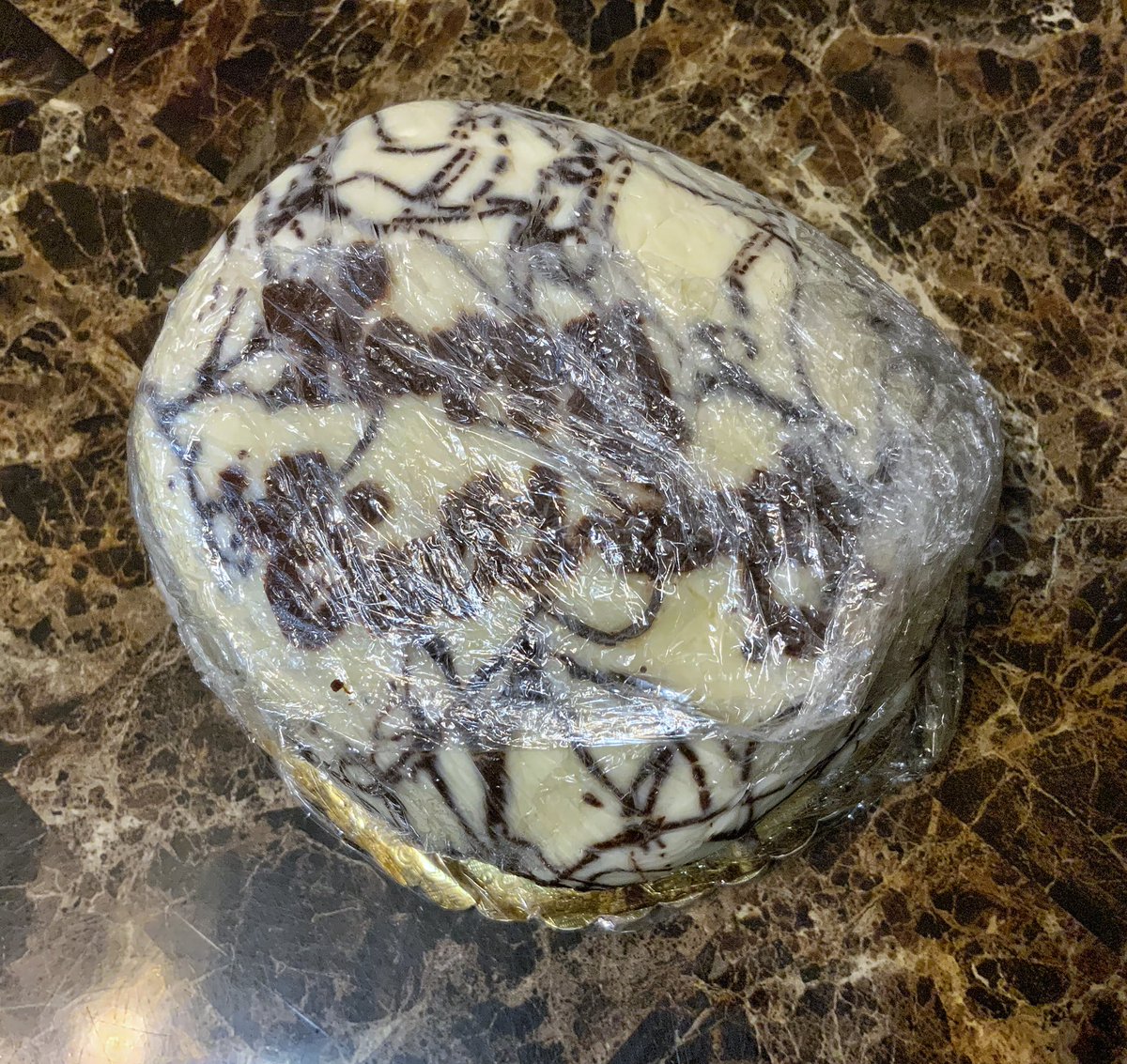 9nukes's tweet photo. The perfect cake. 11/10 👌😂 https://t.co/fnORlaqo0L