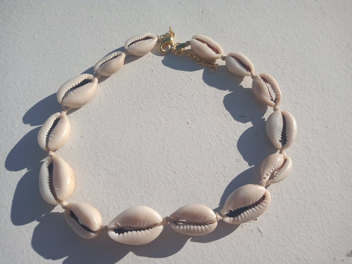 Hola hola! Quería contarles que tengo un emprendimiento, en insta aparezco como <a href="/aaesthetic/">Alexandra aesthetic</a>.accesorios 
Hago accesorios personalizados o tengo en stock🥰.
Me ayudarían  mucho compartiendo!!
 <a href="/VivireNuevaCba/">VivirenNuevaCórdoba®</a>