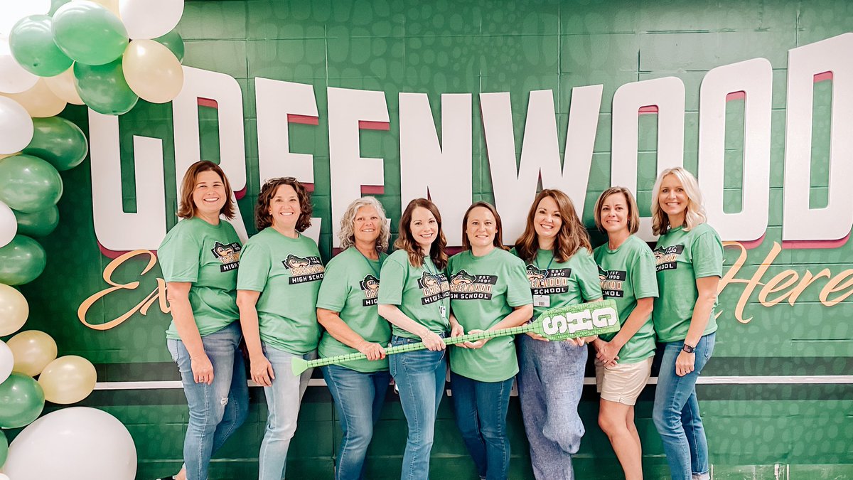 Happy National School Counselors Week to the ladies that never stop.  The Swamp couldn’t run without the love and support of Mrs. Board, Mrs. Jaggers, or Mrs. Freeman!

Thank you AND YOUR SUPPORT TEAM for all you do for our school and students! 💚