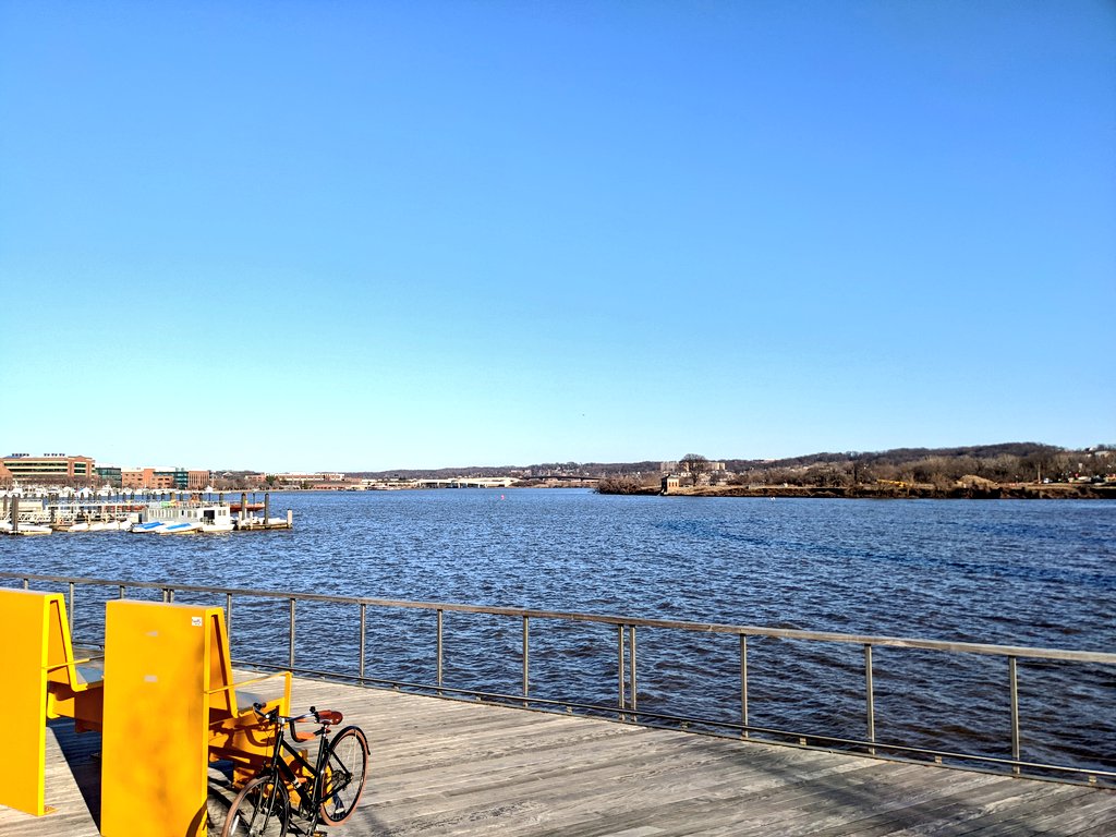 eat_dc's tweet photo. Here's a new addition. @SolaceOutpost has wraparound tables and views. https://t.co/AnNAfxuxIV