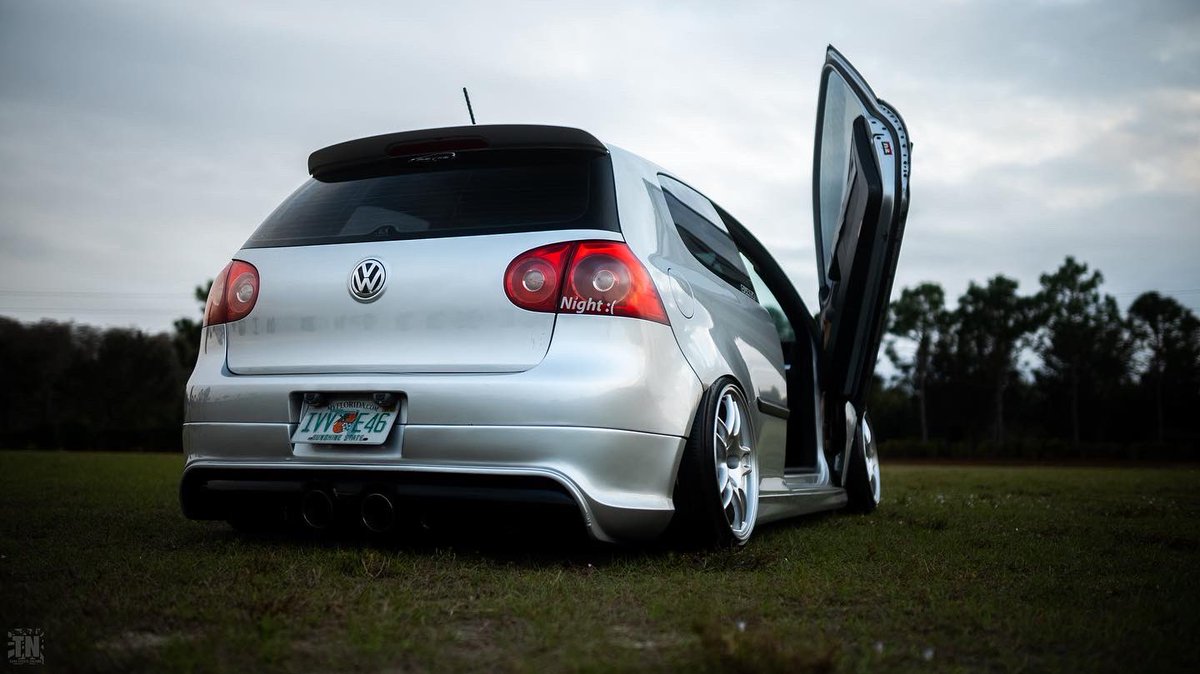 walterchacon10's tweet photo. Needs more low and camber https://t.co/4SC9excaQo