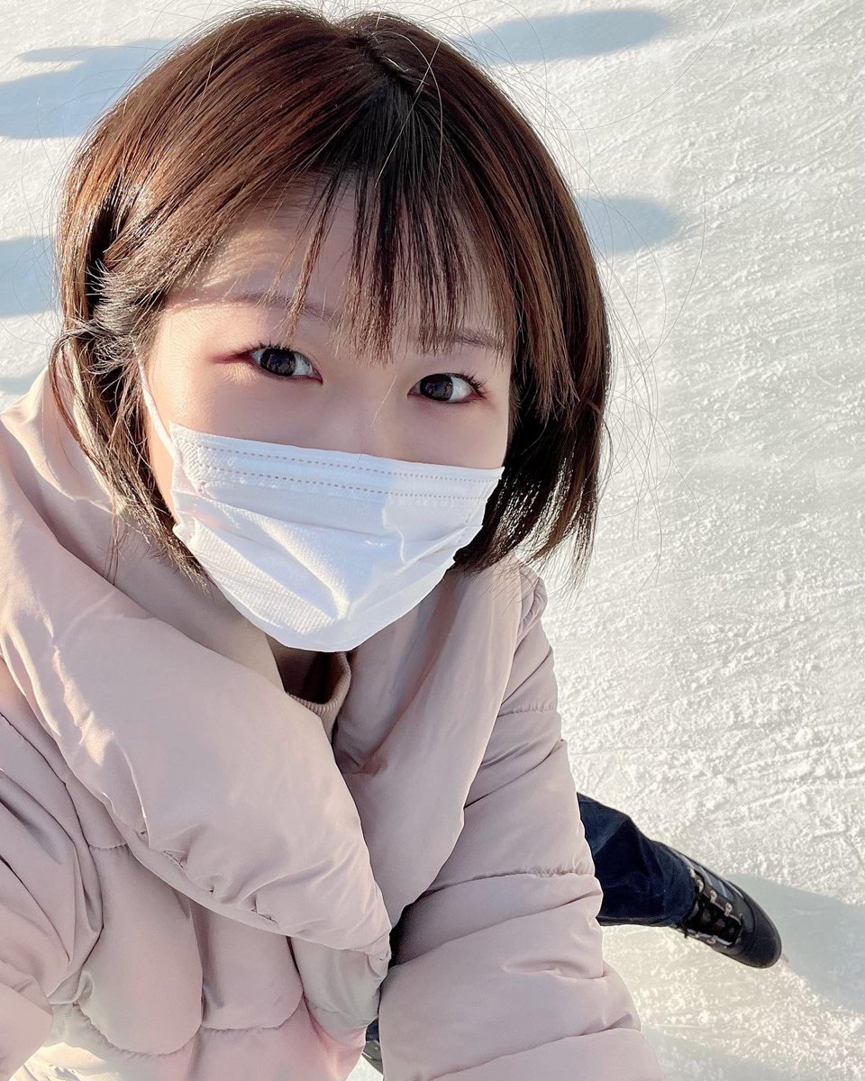 ami_sakaguchi_'s tweet photo. 今日もヴァイナルミュージックありがとうございました😊💓

散歩はスケート⛸✨
久しぶりのリンク楽しかったー！！

そして担々麺も美味しかったです🥰

#ヴァイナルミュージック　#文化放送 https://t.co/juyc2EbyYL