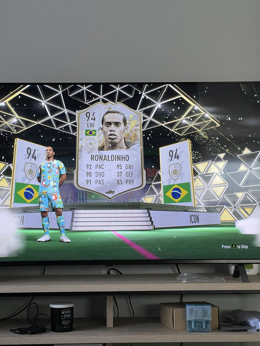 stonkssandstuff's tweet photo. @KrisCatley @FutSheriff Damn I got this guy instead 😂 https://t.co/wnrQXT4S5M
