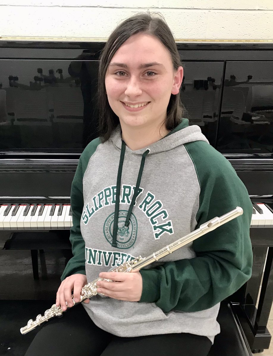 SRU_FluteStudio's tweet photo. Congratulations to Rose Obergefell on the purchase of her @YamahaMusicUSA flute! 🥳🎶🥳 Thanks to @fluteworld ❤️ https://t.co/6ATxGzgeNo