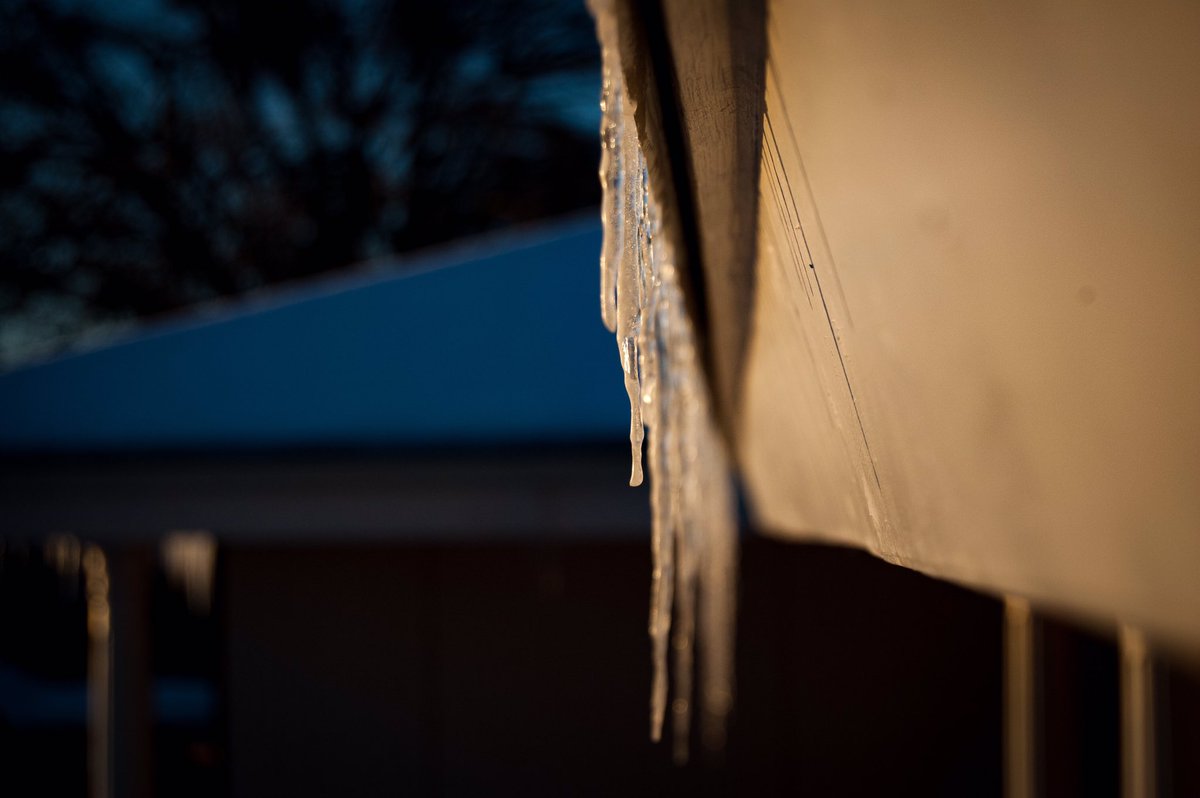 emilyann1845's tweet photo. #icicle #iciclephotography #snow #snowphotography #winter #winterphotography #ice #photography #sunrise #sunrisepics https://t.co/2AvUmjlPHF
