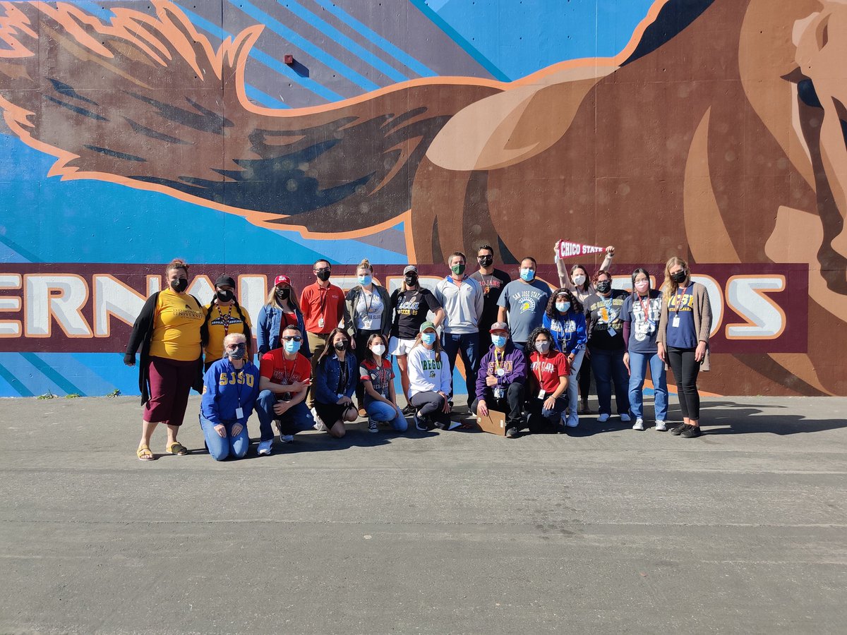 Maria Smith (@mariasmith619) on Twitter photo Future Fridays <a href="/BernalOgsd/">BernalOGSD</a>. Every Friday staff wear college or career gear to support the college/career pathway. #ThisisAVID #BernalBroncos #college #career Future Fridays <a href="/BernalOgsd/">BernalOGSD</a>. Every Friday staff wear college or career gear to support the college/career pathway. #ThisisAVID #BernalBroncos #college #career