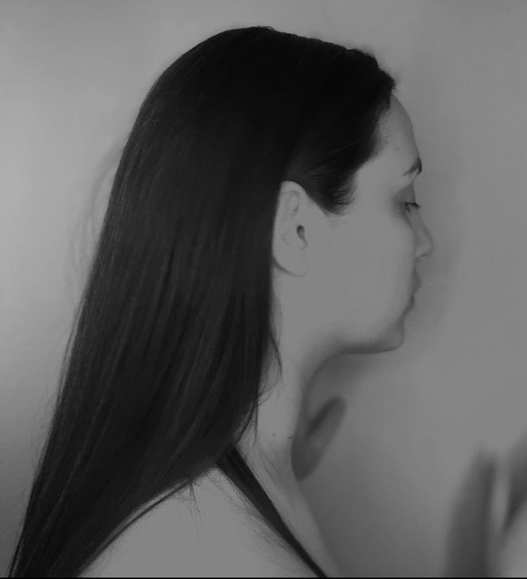 HER Media (@hermedia_) on Twitter photo NEW SINGLE!!! Make way for your new favourite ballad โCommonโ by Dublin based singer songwriter <a href="/IvaRayMusic/">Iva Ray ๐</a>
The slow ballad with touches of R&B and Pop differs from Ivaโs previous tracks.
โ๏ธ Abbie England
thegirlsgig.com/2022/02/11/ivaโฆ NEW SINGLE!!! Make way for your new favourite ballad โCommonโ by Dublin based singer songwriter <a href="/IvaRayMusic/">Iva Ray ๐</a>
The slow ballad with touches of R&B and Pop differs from Ivaโs previous tracks.
โ๏ธ Abbie England
thegirlsgig.com/2022/02/11/ivaโฆ