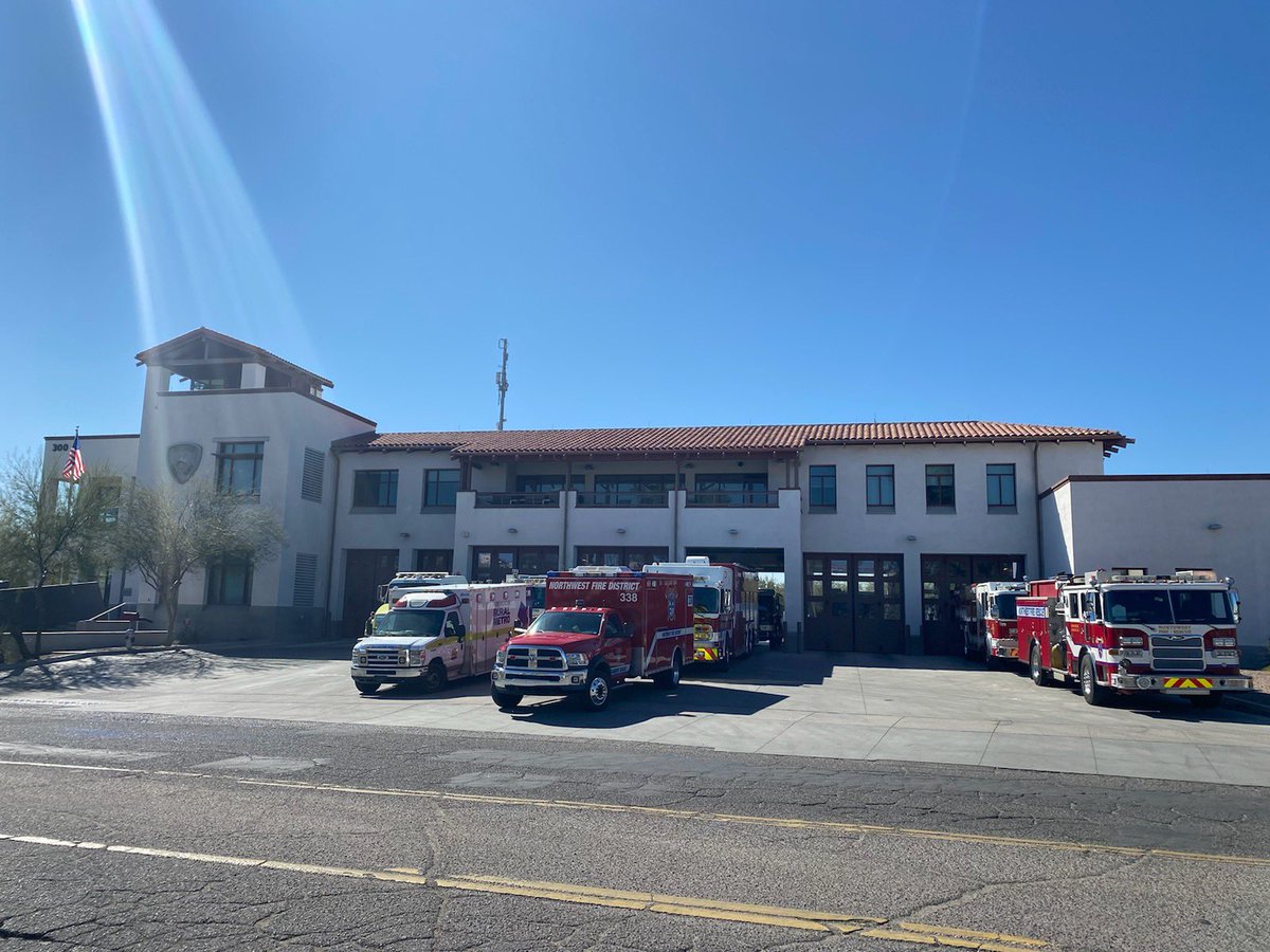 TucsonFireDept's tweet photo. #TucsonFire played host to Union Pacific and 6 agencies from across Southern Arizona to regional HAZMAT training this week, playing a big role in keeping people and cargo safe on our railways 🚂 #TFD #GRFD #NWFD #RuralMetro #firefighter #specialops #hazmat https://t.co/P5E1jZY5aJ