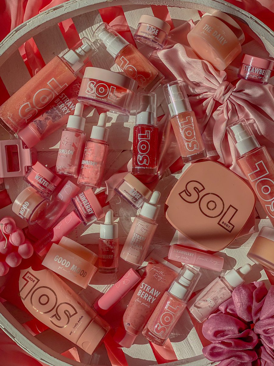 FourthRayBeauty's tweet photo. #GIVEAWAY sisters before misters💕👯happy almost Galentine’s Day, to celebrate we’ve partnered up with @SolBodyCo to give away $250 https://t.co/7jvBmVeBhH e-gift card to 2 winners to share with their bestie💖

ENTER:
👛Follow @FourthRayBeauty @SolBodyCo 
👛Like+RT
👛Comment a 👯 https://t.co/VBkgO997ta