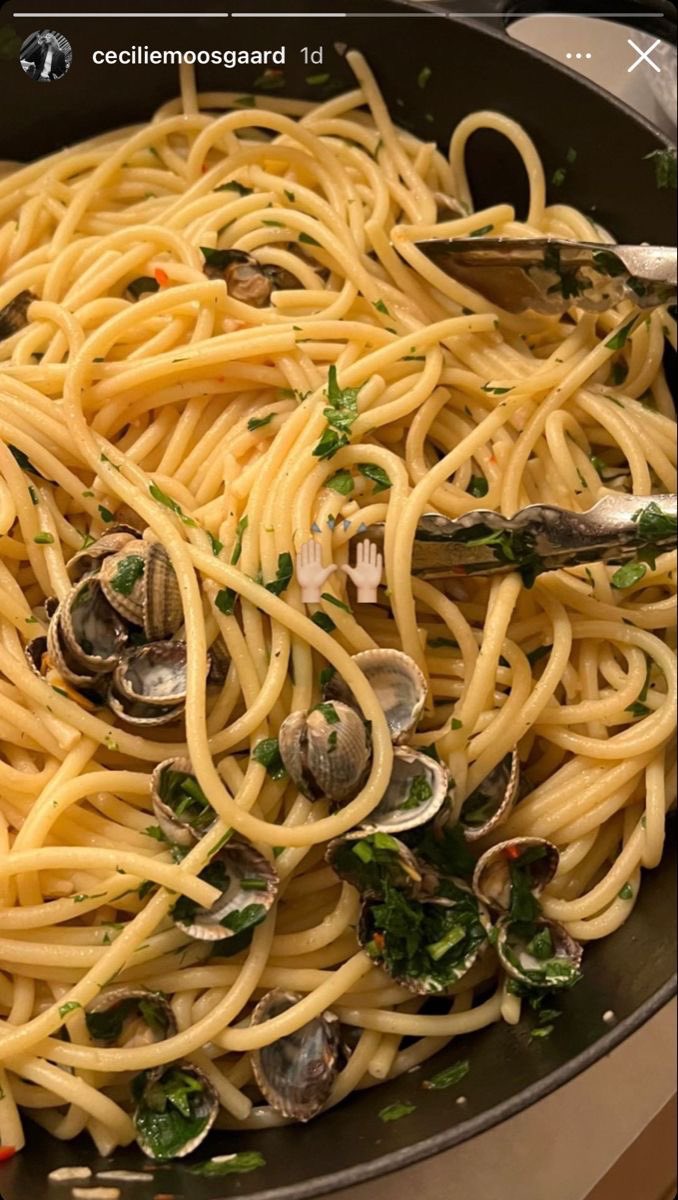 fasshionlover's tweet photo. pasta holds a special place in my heart https://t.co/pTit2ynGYN