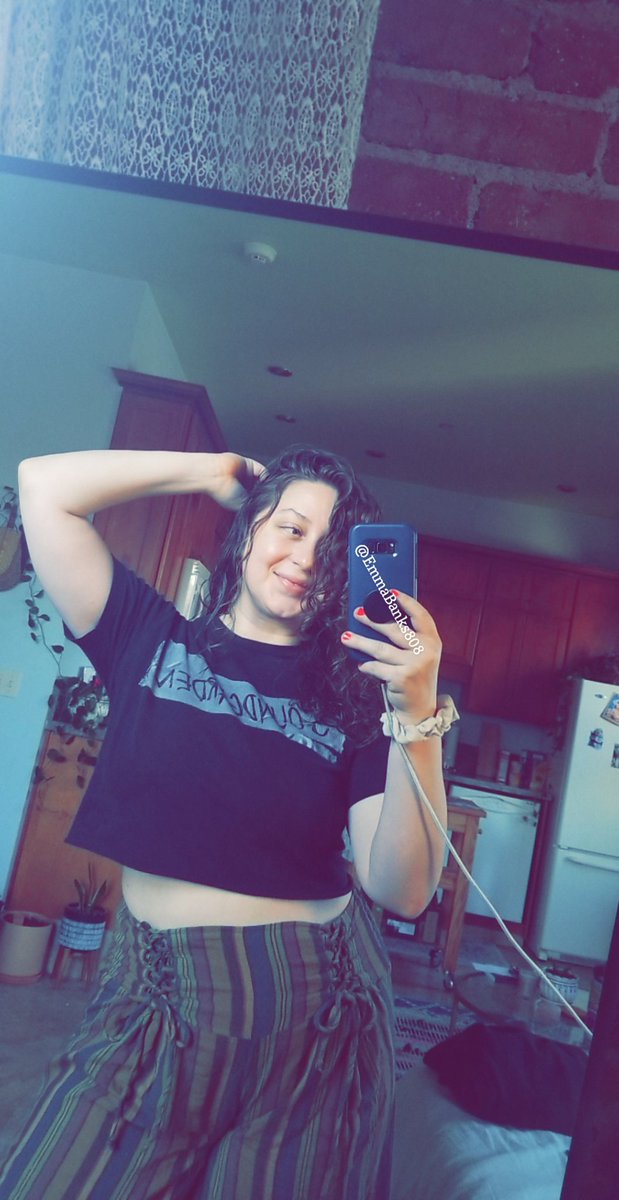 Emma Banks 🍑 (@EmmaBanks808) | Twitter