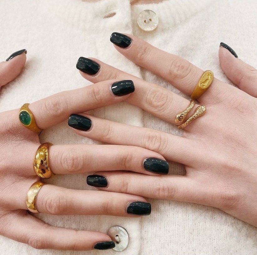 TokenToronto's tweet photo. Some jewelry for your lover this Valentine’s Day ✨ https://t.co/Pg0QcToGZS